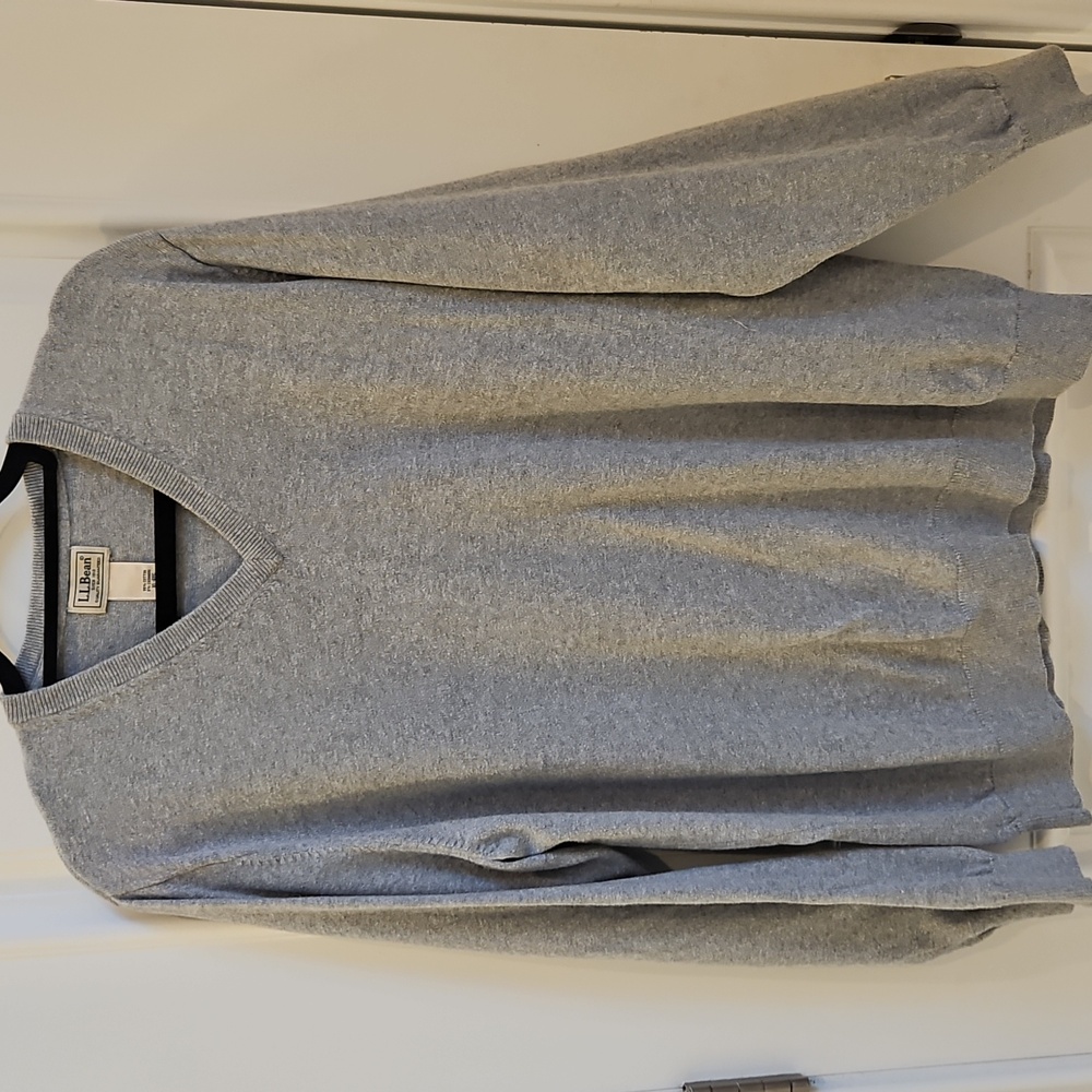 L.L.‎ Bean Men’s Gray V-Neck Cotton Cashmere Sweater Size XL